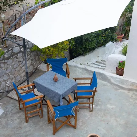 Lagadaki Гитион